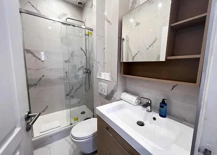 Urban Flat 64 - Luxury Flat Mermoz - Champs Elysees 公寓 *